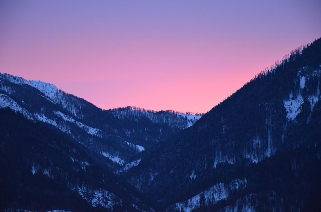 Gasthof Zur Schmiede แบร์ก อิม เดราทาล ภายนอก รูปภาพ