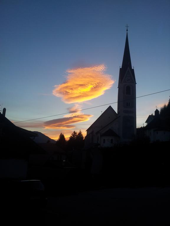 Gasthof Zur Schmiede แบร์ก อิม เดราทาล ภายนอก รูปภาพ